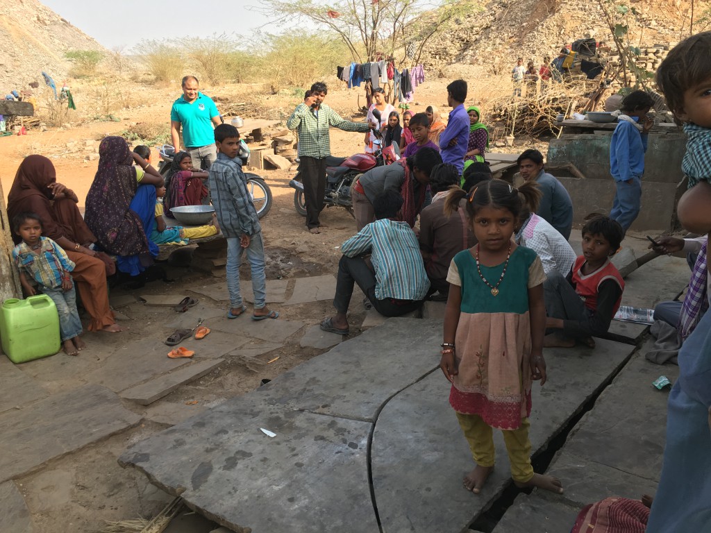 Migrantengezinnen aan de rand van Budhpura